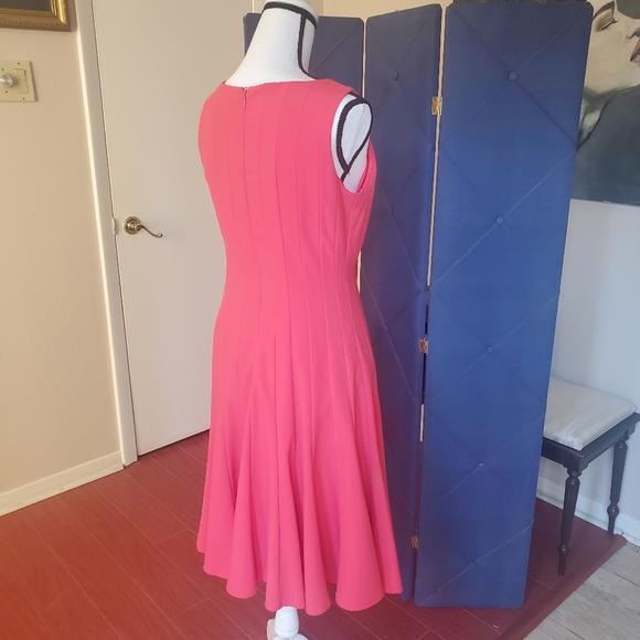 Ellen Tracy size 6 fit and flare - Picture 2 of 4